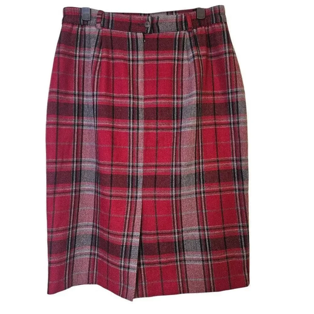 Nygard Collections wool blend red/grey plaid skirt. Size 12.